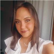 Docente impartisce lezioni di Biologia e Chimica